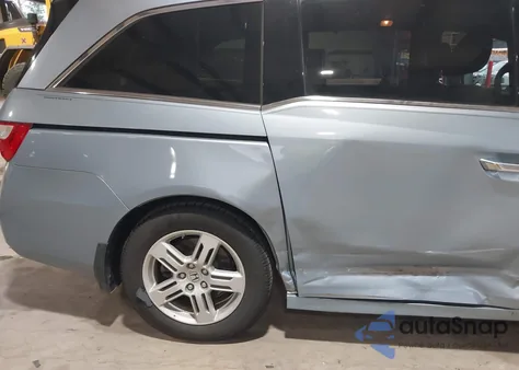 2011 Honda Odyssey Touring/Touring Elite из США, поврежденный, VIN 5FNRL5H93BB041709